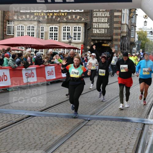 05.10.2025 - 20. swb-Marathon Bremen Yannick Fuchs http://msf.ph/oto/9245540 05.10.2025 11:10:05 Ziel 9288, 9410, 9685, 9760, 9972, 10435, 10448, 10515, 10827, 10860, 10885, 11219, 11381, 11405, 11486, 11634, 11748 meine-sportfotos.de