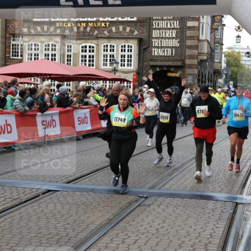05.10.2025 - 20. swb-Marathon Bremen Yannick Fuchs http://msf.ph/oto/9245549 05.10.2025 11:10:05 Ziel 9288, 9410, 9685, 9760, 9972, 10435, 10448, 10515, 10827, 10860, 10885, 11219, 11381, 11405, 11486, 11634, 11748 meine-sportfotos.de