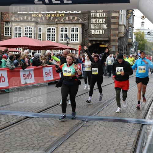 05.10.2025 - 20. swb-Marathon Bremen Yannick Fuchs http://msf.ph/oto/9245559 05.10.2025 11:10:05 Ziel 9288, 9410, 9685, 9760, 9972, 10435, 10448, 10515, 10827, 10860, 10885, 11219, 11381, 11405, 11486, 11634, 11748 meine-sportfotos.de