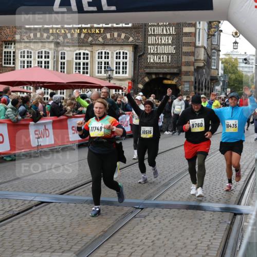 05.10.2025 - 20. swb-Marathon Bremen Yannick Fuchs http://msf.ph/oto/9245598 05.10.2025 11:10:05 Ziel 9288, 9410, 9685, 9760, 9972, 10435, 10448, 10515, 10827, 10860, 10885, 11219, 11381, 11405, 11486, 11634, 11748 meine-sportfotos.de