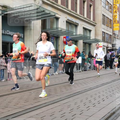 05.10.2025 - 20. swb-Marathon Bremen Strokosch-Dieckow http://msf.ph/oto/9245626 05.10.2025 10:50:40 Ziel 7733, 9199, 9251, 9256, 9277, 9287, 9399, 9416, 9425, 9630, 9663, 9715, 9888, 9894, 9966, 9975, 10029, 10206, 10215, 10224, 10226, 10227, 10254, 10378, 10534, 10669, 10689, 10698, 10743, 10932, 11061, 11220, 11279, 11311, 11391, 11573, 7733, 9199, 9251, 9256, 9277, 9287, 9399, 9416, 9425, 9630, 9663, 9715, 9888, 9894, 9966, 9975, 10029, 10206, 10215, 10224, 10226, 10227 meine-sportfotos.de