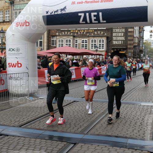 05.10.2025 - 20. swb-Marathon Bremen Yannick Fuchs http://msf.ph/oto/9245651 05.10.2025 11:11:44 Ziel 9453, 10058, 10264, 10320, 10333, 11030, 11191 meine-sportfotos.de