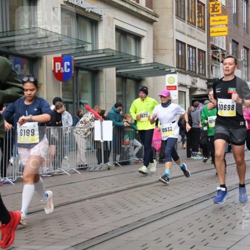 05.10.2025 - 20. swb-Marathon Bremen Strokosch-Dieckow http://msf.ph/oto/9245710 05.10.2025 10:50:43 Ziel 7733, 9199, 9256, 9287, 9399, 9416, 9425, 9630, 9663, 9894, 9906, 9966, 9975, 10029, 10206, 10215, 10222, 10224, 10226, 10227, 10254, 10378, 10534, 10669, 10698, 10743, 10932, 11061, 11220, 11279, 11311, 11391, 11573, 7733, 9199, 9256, 9287, 9399, 9416, 9425, 9630, 9663, 9894, 9906, 9966, 9975, 10029, 10206, 10215, 10222, 10224, 10226, 10227 meine-sportfotos.de
