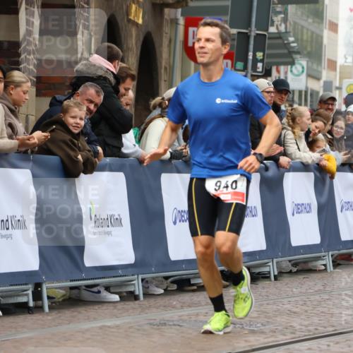 05.10.2025 - 20. swb-Marathon Bremen Strokosch-Dieckow http://msf.ph/oto/9245786 05.10.2025 12:47:05 Ziel 940, 6957, 7259 meine-sportfotos.de