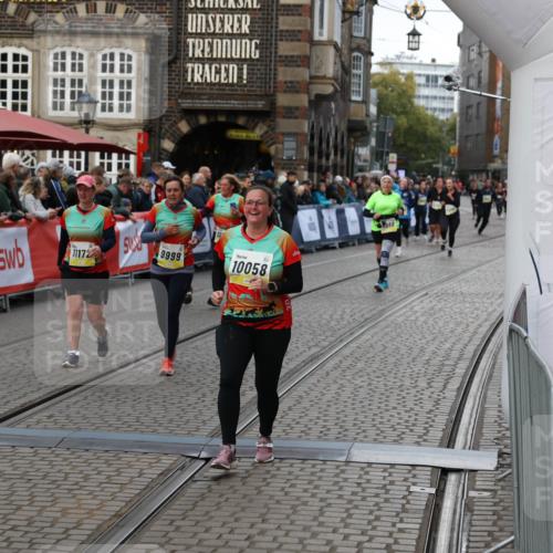 05.10.2025 - 20. swb-Marathon Bremen Yannick Fuchs http://msf.ph/oto/9245795 05.10.2025 11:11:47 Ziel 9453, 9999, 10058, 10264, 10333, 11172, 11191 meine-sportfotos.de
