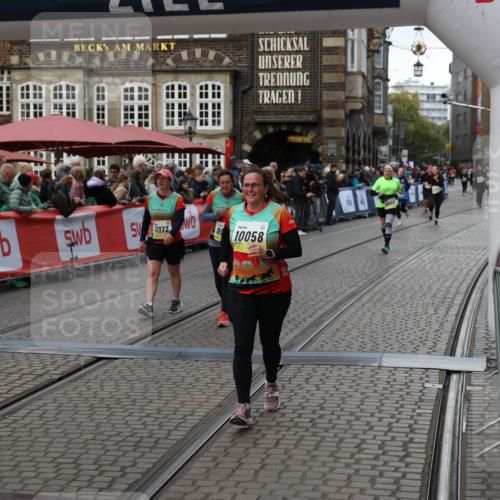 05.10.2025 - 20. swb-Marathon Bremen Yannick Fuchs http://msf.ph/oto/9245805 05.10.2025 11:11:48 Ziel 9453, 9999, 10058, 10235, 10236, 10264, 10333, 11172, 11191 meine-sportfotos.de