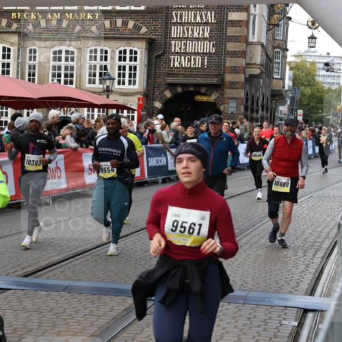 05.10.2025 - 20. swb-Marathon Bremen Yannick Fuchs http://msf.ph/oto/9245894 05.10.2025 11:10:11 Ziel 9288, 9470, 9476, 9554, 9561, 9760, 10383, 10435, 10515, 10596, 10659, 10885, 10969, 11401, 11405, 11536, 11634, 11748 meine-sportfotos.de