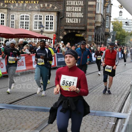 05.10.2025 - 20. swb-Marathon Bremen Yannick Fuchs http://msf.ph/oto/9245904 05.10.2025 11:10:11 Ziel 9288, 9470, 9476, 9554, 9561, 9760, 10383, 10435, 10515, 10596, 10659, 10885, 10969, 11401, 11405, 11536, 11634, 11748 meine-sportfotos.de