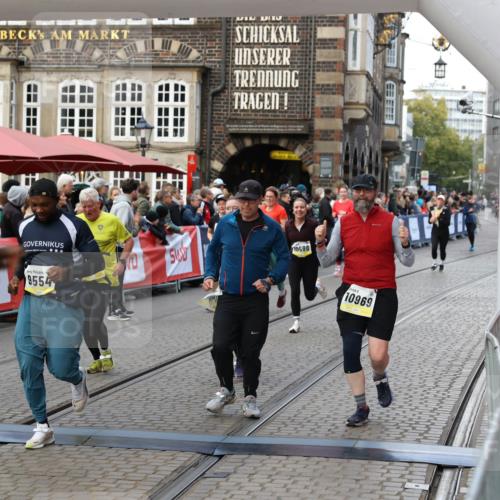 05.10.2025 - 20. swb-Marathon Bremen Yannick Fuchs http://msf.ph/oto/9245915 05.10.2025 11:10:12 Ziel 7799, 9288, 9470, 9476, 9554, 9561, 9760, 10383, 10435, 10515, 10596, 10659, 10885, 10969, 11401, 11405, 11536, 11634, 11748 meine-sportfotos.de