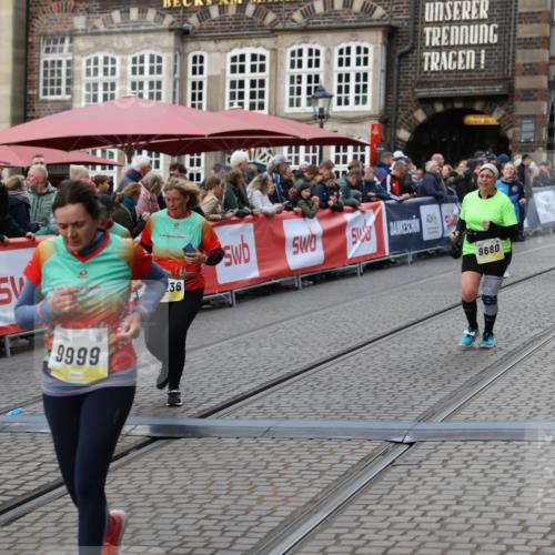 05.10.2025 - 20. swb-Marathon Bremen Yannick Fuchs http://msf.ph/oto/9245923 05.10.2025 11:11:51 Ziel 9680, 9999, 10058, 10235, 10236, 10333, 11172 meine-sportfotos.de