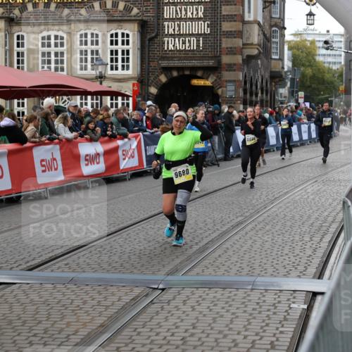 05.10.2025 - 20. swb-Marathon Bremen Yannick Fuchs http://msf.ph/oto/9245936 05.10.2025 11:11:51 Ziel 9680, 9999, 10058, 10235, 10236, 10333, 11172 meine-sportfotos.de