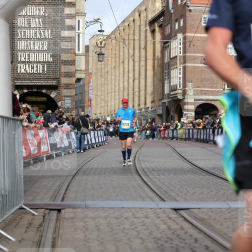 05.10.2025 - 20. swb-Marathon Bremen Yannick Fuchs http://msf.ph/oto/9245970 05.10.2025 10:42:35 Ziel 9775, 10208, 10375, 11230, 11725 meine-sportfotos.de