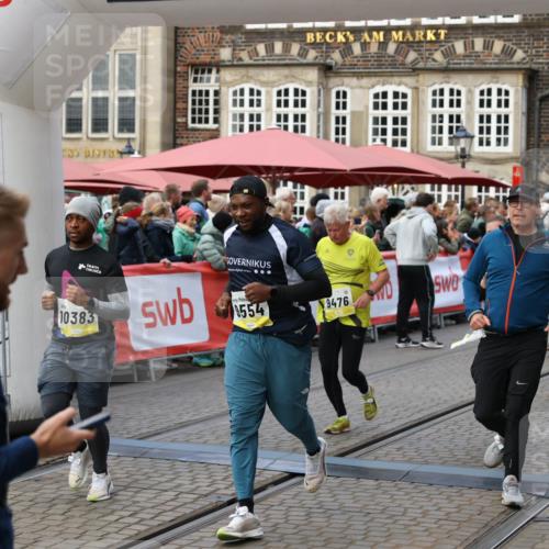 05.10.2025 - 20. swb-Marathon Bremen Yannick Fuchs http://msf.ph/oto/9245980 05.10.2025 11:10:13 Ziel 7799, 9288, 9470, 9476, 9554, 9561, 10383, 10435, 10515, 10563, 10596, 10659, 10885, 10969, 11401, 11405, 11536, 11634 meine-sportfotos.de