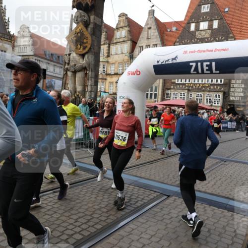 05.10.2025 - 20. swb-Marathon Bremen Yannick Fuchs http://msf.ph/oto/9246012 05.10.2025 11:10:16 Ziel 7799, 9470, 9476, 9554, 9561, 10082, 10383, 10563, 10596, 10659, 10969, 11204, 11261, 11401, 11536 meine-sportfotos.de