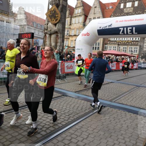 05.10.2025 - 20. swb-Marathon Bremen Yannick Fuchs http://msf.ph/oto/9246110 05.10.2025 11:10:17 Ziel 7799, 9470, 9476, 9554, 9561, 10082, 10383, 10563, 10596, 10969, 11204, 11261, 11401, 11536 meine-sportfotos.de