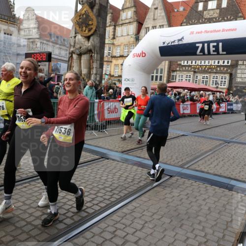05.10.2025 - 20. swb-Marathon Bremen Yannick Fuchs http://msf.ph/oto/9246117 05.10.2025 11:10:17 Ziel 7799, 9470, 9476, 9554, 9561, 10082, 10383, 10563, 10596, 10969, 11204, 11261, 11401, 11536 meine-sportfotos.de