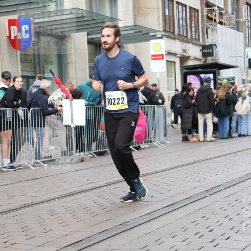 05.10.2025 - 20. swb-Marathon Bremen Strokosch-Dieckow http://msf.ph/oto/9246155 05.10.2025 10:51:01 Ziel 9252, 9906, 10215, 10222, 10321, 10376, 10432, 10556, 10928, 11177, 9252, 9906, 10215, 10222, 10321, 10376, 10432, 10556, 10928, 11177 meine-sportfotos.de