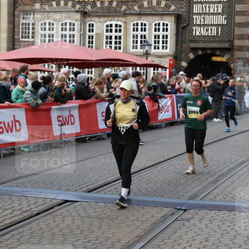 05.10.2025 - 20. swb-Marathon Bremen Yannick Fuchs http://msf.ph/oto/9246189 05.10.2025 11:10:20 Ziel 7799, 9470, 9476, 9806, 10082, 10563, 10596, 11204, 11261, 11536 meine-sportfotos.de