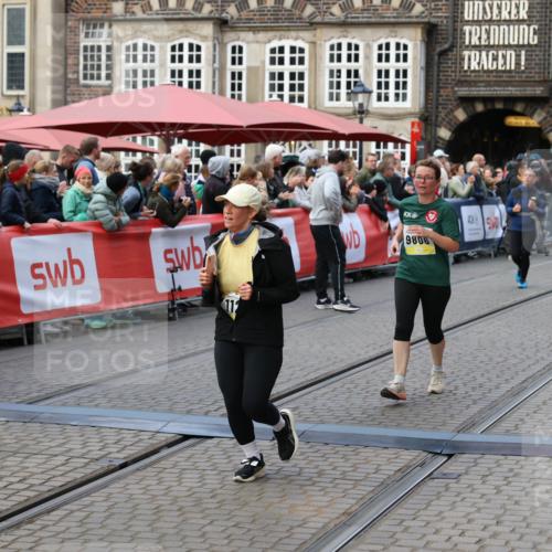 05.10.2025 - 20. swb-Marathon Bremen Yannick Fuchs http://msf.ph/oto/9246212 05.10.2025 11:10:20 Ziel 7799, 9470, 9476, 9806, 10082, 10563, 10596, 11204, 11261, 11536 meine-sportfotos.de