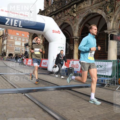 05.10.2025 - 20. swb-Marathon Bremen Yannick Fuchs http://msf.ph/oto/9246237 05.10.2025 10:42:47 Ziel 10592, 11178 meine-sportfotos.de
