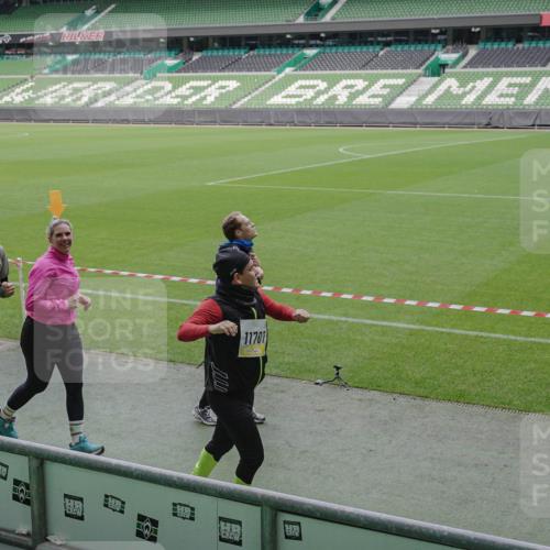 05.10.2025 - 20. swb-Marathon Bremen Michael Burmester http://msf.ph/oto/9246284 05.10.2025 10:37:55 Laufen im Stadion 7621, 7776, 8574, 9189, 9210, 9237, 9360, 9365, 9426, 9448, 9468, 9486, 9532, 9536, 9600, 9642, 9684, 9748, 9813, 9858, 9893, 9979, 10033, 10056, 10098, 10130, 10158, 10194, 10265, 10271, 10274, 10278, 10301, 10370, 10437, 10471, 10477, 10485, 10508, 10510, 10595, 10598, 10611, 10678, 10711, 10713, 10777, 10826, 10829, 10837, 10872, 10876, 10995, 11001, 11050, 11121, 11124, 11150, 11162, 11183, 11223, 11415, 9177, 9208, 9381, 9531 meine-sportfotos.de