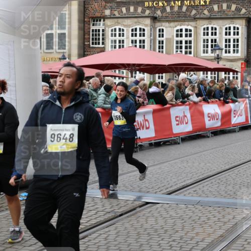 05.10.2025 - 20. swb-Marathon Bremen Yannick Fuchs http://msf.ph/oto/9246290 05.10.2025 11:12:00 Ziel 9648, 9784, 10540, 11088, 11563 meine-sportfotos.de