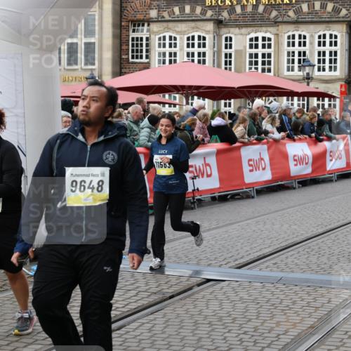 05.10.2025 - 20. swb-Marathon Bremen Yannick Fuchs http://msf.ph/oto/9246303 05.10.2025 11:12:00 Ziel 9648, 9784, 10540, 11088, 11563 meine-sportfotos.de