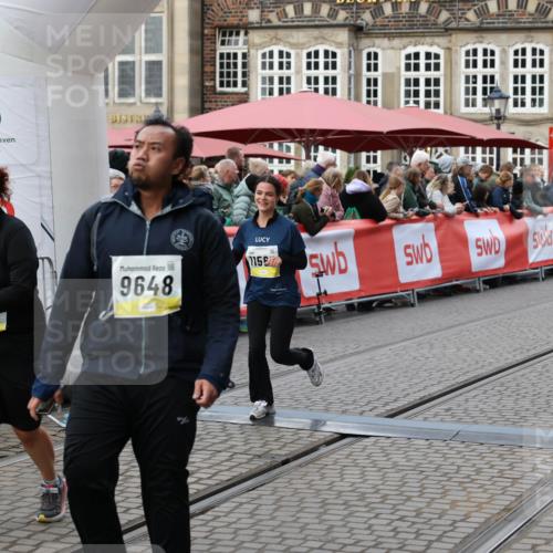 05.10.2025 - 20. swb-Marathon Bremen Yannick Fuchs http://msf.ph/oto/9246307 05.10.2025 11:12:00 Ziel 9648, 9784, 10540, 11088, 11563 meine-sportfotos.de