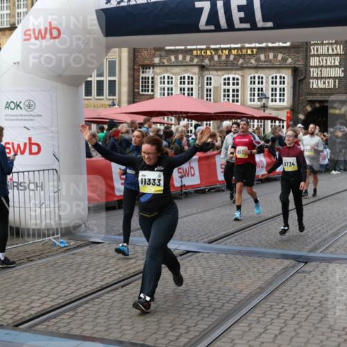 05.10.2025 - 20. swb-Marathon Bremen Yannick Fuchs http://msf.ph/oto/9246362 05.10.2025 11:10:25 Ziel 8533, 9734, 9806, 10082, 10189, 10280, 11204, 11261, 11333 meine-sportfotos.de