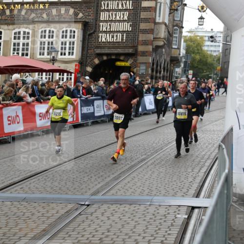 05.10.2025 - 20. swb-Marathon Bremen Yannick Fuchs http://msf.ph/oto/9246422 05.10.2025 11:12:03 Ziel 7007, 9420, 9648, 9784, 10815, 10839, 11215, 11563 meine-sportfotos.de