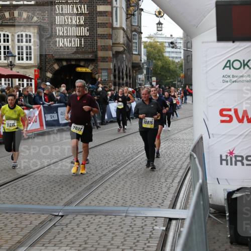 05.10.2025 - 20. swb-Marathon Bremen Yannick Fuchs http://msf.ph/oto/9246439 05.10.2025 11:12:03 Ziel 7007, 9420, 9648, 9784, 10815, 10839, 11215, 11563 meine-sportfotos.de