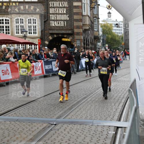 05.10.2025 - 20. swb-Marathon Bremen Yannick Fuchs http://msf.ph/oto/9246455 05.10.2025 11:12:03 Ziel 7007, 9420, 9648, 9784, 10815, 10839, 11215, 11563 meine-sportfotos.de