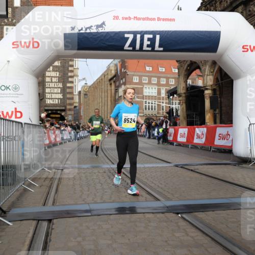 05.10.2025 - 20. swb-Marathon Bremen Yannick Fuchs http://msf.ph/oto/9246549 05.10.2025 10:42:57 Ziel 9524, 11640 meine-sportfotos.de