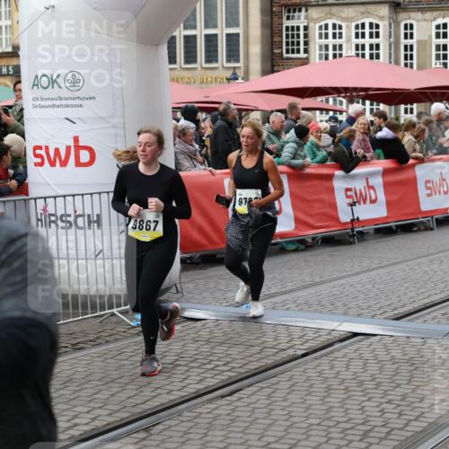 05.10.2025 - 20. swb-Marathon Bremen Yannick Fuchs http://msf.ph/oto/9246756 05.10.2025 11:12:10 Ziel 7007, 9420, 9726, 9867, 10499, 10815, 10839, 10849, 11215 meine-sportfotos.de