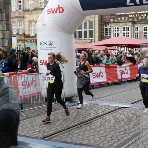 05.10.2025 - 20. swb-Marathon Bremen Yannick Fuchs http://msf.ph/oto/9246775 05.10.2025 11:12:10 Ziel 7007, 9420, 9726, 9867, 10499, 10815, 10839, 10849, 11215 meine-sportfotos.de