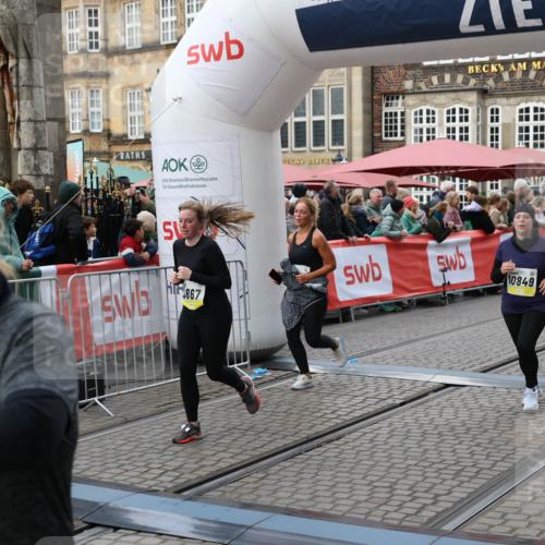 05.10.2025 - 20. swb-Marathon Bremen Yannick Fuchs http://msf.ph/oto/9246782 05.10.2025 11:12:10 Ziel 7007, 9420, 9726, 9867, 10499, 10815, 10839, 10849, 11215 meine-sportfotos.de
