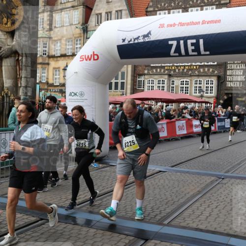 05.10.2025 - 20. swb-Marathon Bremen Yannick Fuchs http://msf.ph/oto/9246861 05.10.2025 11:10:36 Ziel 8225, 9895, 10288, 10440, 10441, 10442, 10552, 10980, 11388 meine-sportfotos.de
