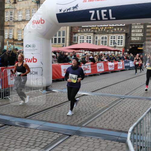 05.10.2025 - 20. swb-Marathon Bremen Yannick Fuchs http://msf.ph/oto/9246866 05.10.2025 11:12:11 Ziel 7007, 9420, 9726, 9867, 10499, 10815, 10839, 10849, 11215 meine-sportfotos.de