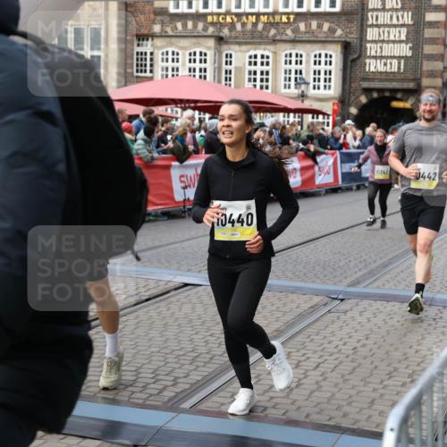 05.10.2025 - 20. swb-Marathon Bremen Yannick Fuchs http://msf.ph/oto/9246966 05.10.2025 11:10:40 Ziel 8225, 9895, 10146, 10288, 10440, 10441, 10442, 10552, 10980, 11342 meine-sportfotos.de