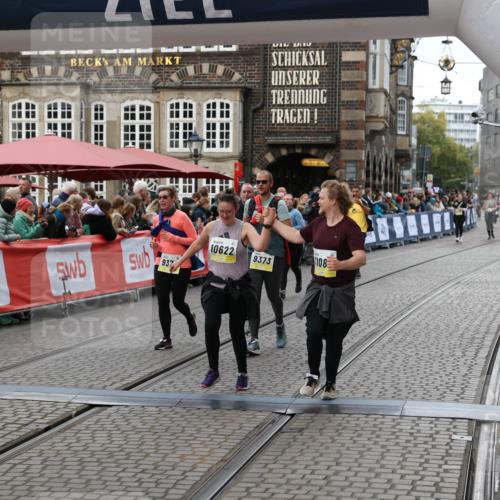 05.10.2025 - 20. swb-Marathon Bremen Yannick Fuchs http://msf.ph/oto/9247555 05.10.2025 11:12:26 Ziel 9373, 9374, 9911, 10622, 10899, 11085, 11535 meine-sportfotos.de