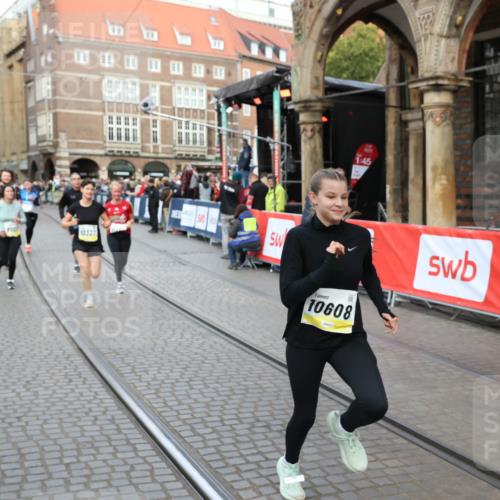 05.10.2025 - 20. swb-Marathon Bremen Yannick Fuchs http://msf.ph/oto/9247637 05.10.2025 10:52:36 Ziel 9172, 9584, 9903, 10241, 10327, 10388, 10507, 10608, 10719, 11283, 11387, 11528 meine-sportfotos.de