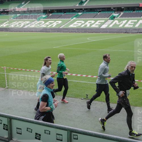 05.10.2025 - 20. swb-Marathon Bremen Michael Burmester http://msf.ph/oto/9247744 05.10.2025 10:38:48 Laufen im Stadion 7788, 8123, 8574, 9182, 9184, 9229, 9235, 9269, 9300, 9322, 9324, 9331, 9335, 9379, 9394, 9398, 9409, 9432, 9498, 9647, 9660, 9684, 9707, 9750, 9752, 9771, 9782, 9846, 9890, 9915, 9927, 9940, 9978, 9998, 10033, 10106, 10130, 10142, 10167, 10205, 10213, 10255, 10278, 10297, 10404, 10405, 10437, 10439, 10446, 10478, 10483, 10498, 10511, 10529, 10530, 10551, 10595, 10598, 10623, 10678, 10734, 10803, 10804, 10825, 10853, 9189, 9210, 9468, 9486, 9813, 9858, 10056, 10098 meine-sportfotos.de