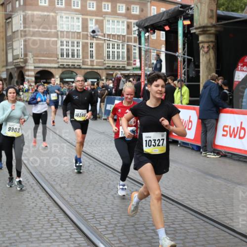 05.10.2025 - 20. swb-Marathon Bremen Yannick Fuchs http://msf.ph/oto/9247756 05.10.2025 10:52:37 Ziel 8888, 9172, 9903, 10241, 10327, 10388, 10507, 10608, 11283, 11387, 11413, 11528 meine-sportfotos.de