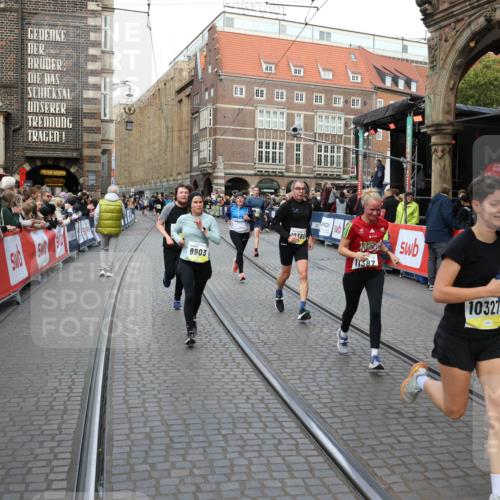 05.10.2025 - 20. swb-Marathon Bremen Yannick Fuchs http://msf.ph/oto/9247785 05.10.2025 10:52:37 Ziel 8888, 9172, 9903, 10241, 10327, 10388, 10507, 10608, 11283, 11387, 11413, 11528 meine-sportfotos.de