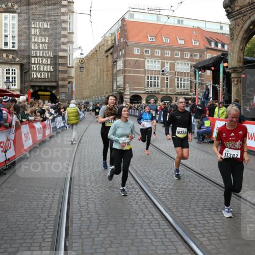 05.10.2025 - 20. swb-Marathon Bremen Yannick Fuchs http://msf.ph/oto/9247810 05.10.2025 10:52:38 Ziel 8888, 9172, 9903, 10241, 10327, 10388, 10608, 11283, 11387, 11413, 11528 meine-sportfotos.de