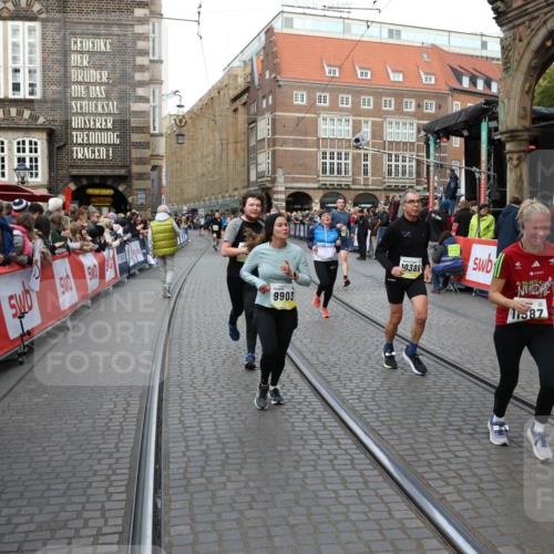 05.10.2025 - 20. swb-Marathon Bremen Yannick Fuchs http://msf.ph/oto/9247827 05.10.2025 10:52:38 Ziel 8888, 9172, 9903, 10241, 10327, 10388, 10608, 11283, 11387, 11413, 11528 meine-sportfotos.de