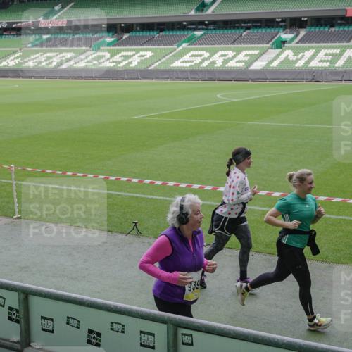 05.10.2025 - 20. swb-Marathon Bremen Michael Burmester http://msf.ph/oto/9247940 05.10.2025 10:38:54 Laufen im Stadion 7199, 7788, 8123, 8574, 9182, 9184, 9229, 9235, 9269, 9300, 9322, 9324, 9331, 9335, 9379, 9394, 9398, 9409, 9432, 9498, 9628, 9647, 9660, 9668, 9707, 9750, 9752, 9765, 9771, 9782, 9846, 9850, 9890, 9915, 9927, 9940, 9978, 9998, 10106, 10142, 10167, 10205, 10213, 10255, 10258, 10297, 10404, 10405, 10439, 10446, 10478, 10483, 10498, 10511, 10529, 10530, 10551, 10557, 10623, 10734, 10803, 10804, 10825, 10853, 9189, 9210, 9468, 9486, 9813, 9858, 10033, 10056, 10098 meine-sportfotos.de