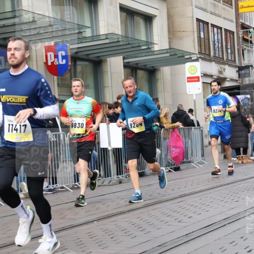 05.10.2025 - 20. swb-Marathon Bremen Strokosch-Dieckow http://msf.ph/oto/9248045 05.10.2025 10:52:30 Ziel 9187, 9209, 9214, 9284, 9501, 9517, 9581, 9830, 9918, 9985, 10064, 10308, 10309, 10514, 10548, 10779, 10833, 10955, 10997, 11012, 11382, 11398, 11417, 11450, 11587, 11722, 9187, 9209, 9214, 9284, 9501, 9517, 9581, 9830, 9918, 9985, 10064, 10308, 10309, 10514, 10548, 10779, 10833, 10955, 10997, 11012, 11382, 11398, 11417, 11450, 11587, 11722 meine-sportfotos.de