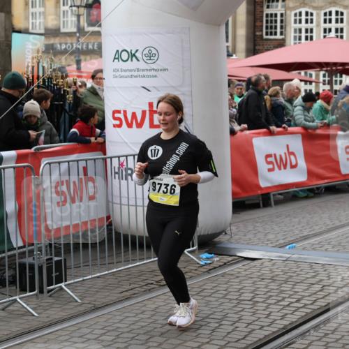 05.10.2025 - 20. swb-Marathon Bremen Yannick Fuchs http://msf.ph/oto/9248208 05.10.2025 11:12:40 Ziel 9736, 10282 meine-sportfotos.de