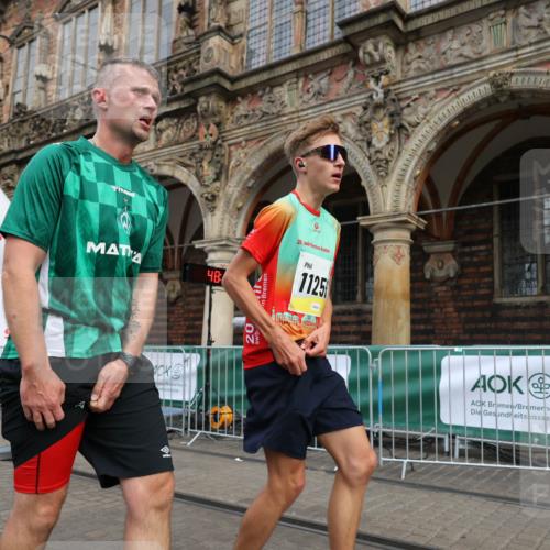 05.10.2025 - 20. swb-Marathon Bremen Yannick Fuchs http://msf.ph/oto/9248567 05.10.2025 10:44:08 Ziel 9170, 9865, 10652, 10780, 11256, 11316, 11503, 11683 meine-sportfotos.de